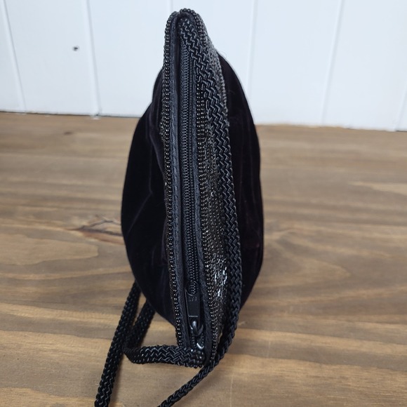 La Regale Ltd Velvet Deco Beaded Flapper Evening Bag Purse Tassel